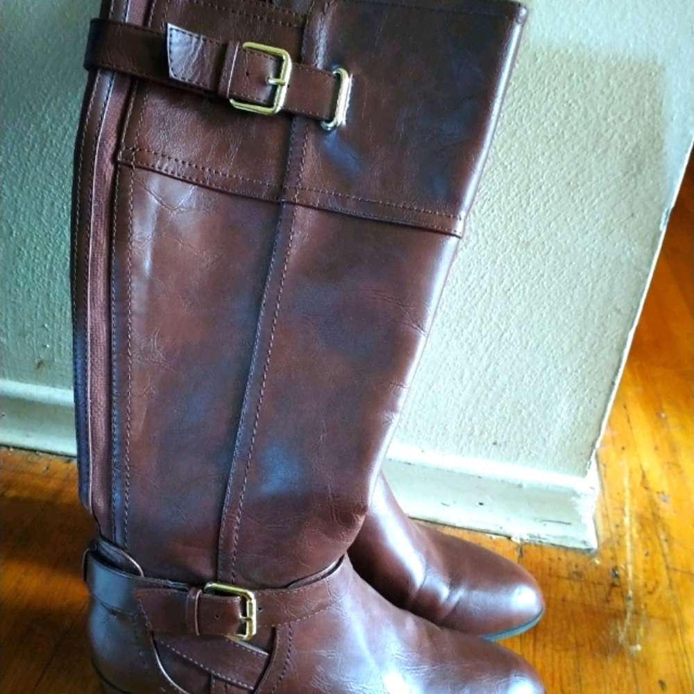 Calf high boots